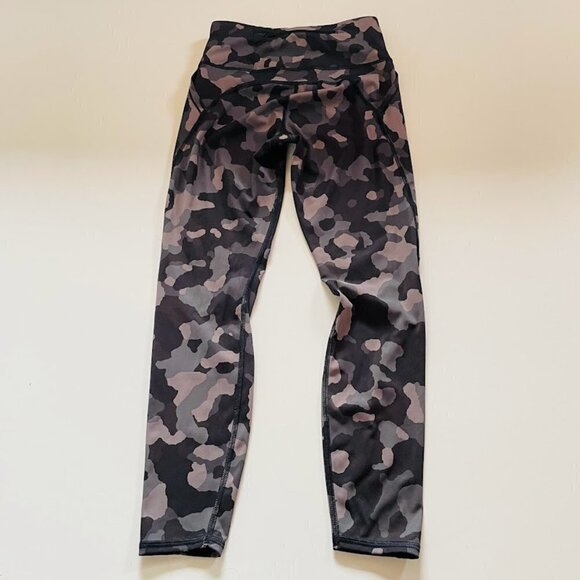 Athleta Lightning Camo High Rise 7/8 Tight Trail Running Long Active Sonic Light - Picture 8 of 10